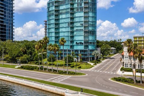 Condominio en Tampa, Florida, 3 dormitorios  № 2299407