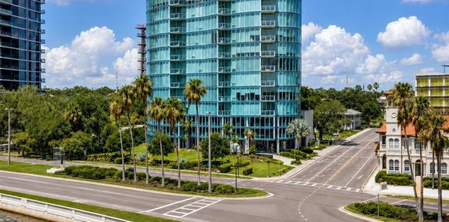 Condominio en Tampa, Florida, 3 dormitorios  № 2299407