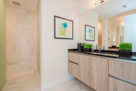 Condominio en alquiler en Tampa, Florida, 3 dormitorios, 281.59 m2 № 2299407 - foto 29