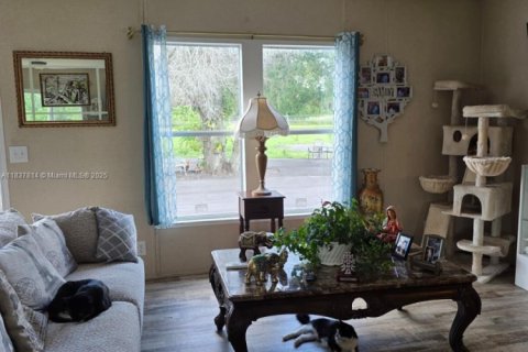 Villa ou maison à vendre à Clewiston, Floride: 3 chambres, 115.94 m2 № 1974324 - photo 10