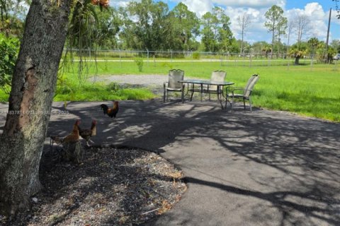 Villa ou maison à vendre à Clewiston, Floride: 3 chambres, 115.94 m2 № 1974324 - photo 25