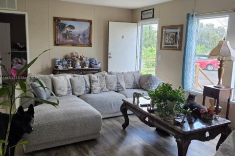 Villa ou maison à vendre à Clewiston, Floride: 3 chambres, 115.94 m2 № 1974324 - photo 16