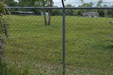 Villa ou maison à vendre à Clewiston, Floride: 3 chambres, 115.94 m2 № 1974324 - photo 6