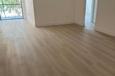 Copropriété à vendre à Miami, Floride: 3 chambres, 96.62 m2 № 1958545 - photo 4