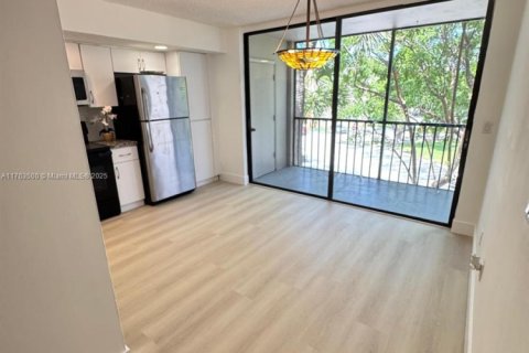 Copropriété à vendre à Miami, Floride: 3 chambres, 96.62 m2 № 1958545 - photo 2