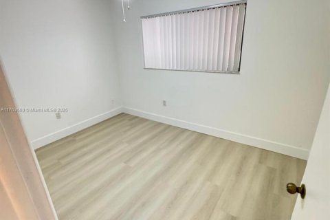 Copropriété à vendre à Miami, Floride: 3 chambres, 96.62 m2 № 1958545 - photo 14