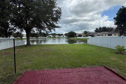Villa ou maison à louer à Wesley Chapel, Floride: 4 chambres, 219.62 m2 № 2228200 - photo 6
