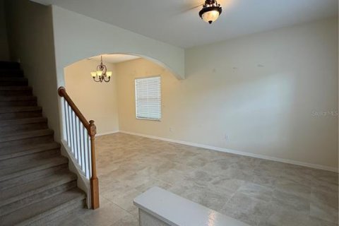 Villa ou maison à louer à Wesley Chapel, Floride: 4 chambres, 219.62 m2 № 2228200 - photo 4