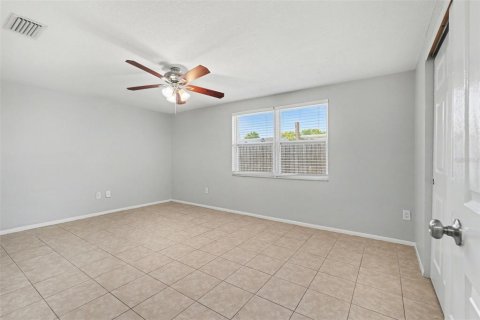 Villa ou maison à vendre à New Port Richey, Floride: 3 chambres, 130.81 m2 № 2107430 - photo 17