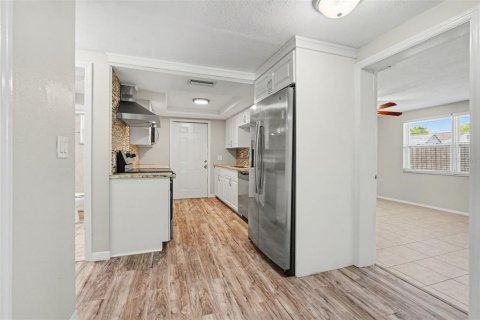 Villa ou maison à vendre à New Port Richey, Floride: 3 chambres, 130.81 m2 № 2107430 - photo 14