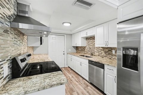 Villa ou maison à vendre à New Port Richey, Floride: 3 chambres, 130.81 m2 № 2107430 - photo 15