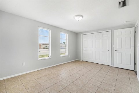 Villa ou maison à vendre à New Port Richey, Floride: 3 chambres, 130.81 m2 № 2107430 - photo 4