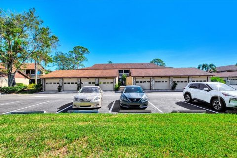 Copropriété à louer à Sarasota, Floride: 2 chambres, 119.29 m2 № 1564719 - photo 2