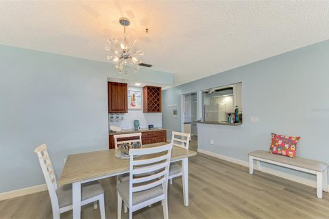 Copropriété à louer à Sarasota, Floride: 2 chambres, 119.29 m2 № 1564719 - photo 11