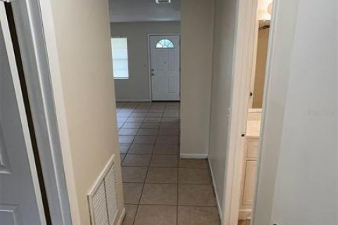 Appartement à louer à Zephyrhills, Floride: 2 chambres, 75.25 m2 № 2285150 - photo 12