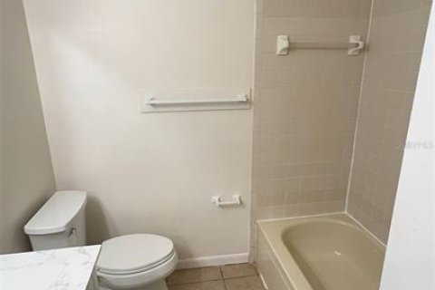 Appartement à louer à Zephyrhills, Floride: 2 chambres, 75.25 m2 № 2285150 - photo 20