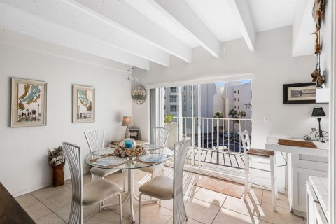 Condo in Palm Beach, Florida, 1 bedroom  № 2086792 - photo 20
