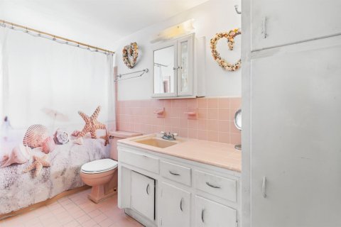 Condo in Palm Beach, Florida, 1 bedroom  № 2086792 - photo 28