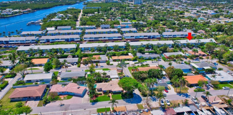Adosado en Boynton Beach, Florida 2 dormitorios, 145.48 m2 № 1101220