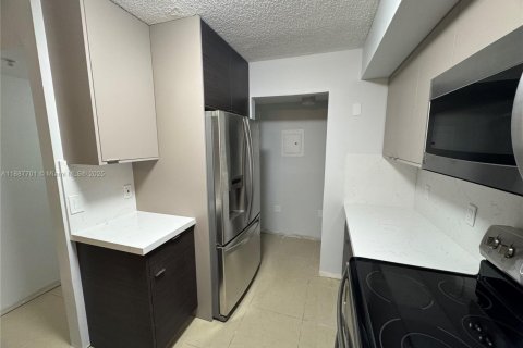 Copropriété à louer à Miramar, Floride: 3 chambres, 104.52 m2 № 1941743 - photo 4