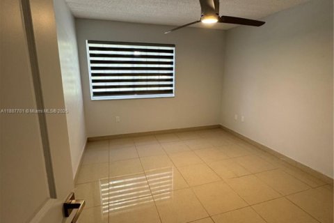 Copropriété à louer à Miramar, Floride: 3 chambres, 104.52 m2 № 1941743 - photo 25