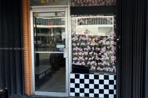 Immobilier commercial à vendre à Miami, Floride № 2000186 - photo 2