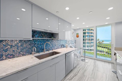 Condo in Juno Beach, Florida, 3 bedrooms № 2178577 - photo 22