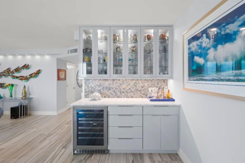 Condo in Juno Beach, Florida, 3 bedrooms № 2178577 - photo 16