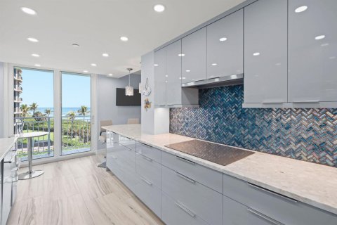Condo in Juno Beach, Florida, 3 bedrooms № 2178577 - photo 7