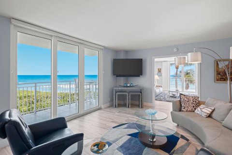 Condo in Juno Beach, Florida, 3 bedrooms № 2178577 - photo 5