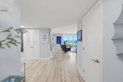 Condo in Juno Beach, Florida, 3 bedrooms № 2178577 - photo 12