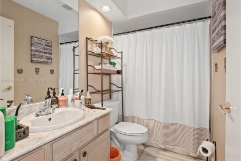 Villa ou maison à vendre à Miami, Floride: 3 chambres, 145.58 m2 № 1947669 - photo 29