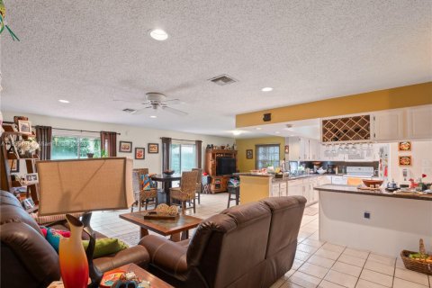 Casa en venta en Miami, Florida, 3 dormitorios, 145.58 m2 № 1947669 - foto 16