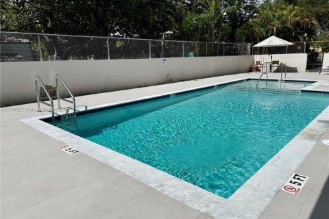 Copropriété à louer à Hialeah, Floride: 2 chambres, 93.37 m2 № 1959780 - photo 6