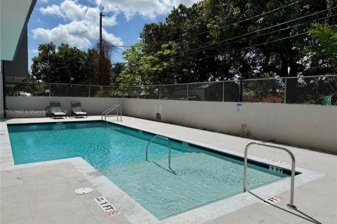 Copropriété à louer à Hialeah, Floride: 2 chambres, 93.37 m2 № 1959780 - photo 5