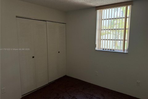Copropriété à louer à Hialeah, Floride: 2 chambres, 93.37 m2 № 1959780 - photo 26