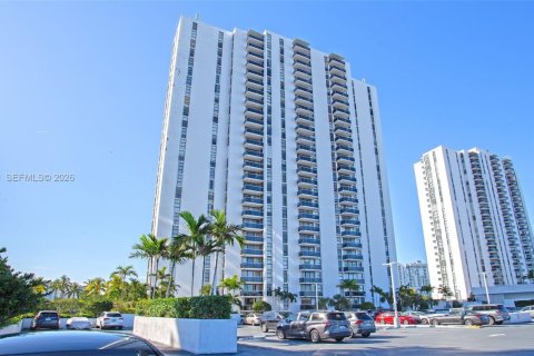 Condominio en venta en Aventura, Florida, 2 dormitorios, 90.3 m2 № 2010446 - foto 4