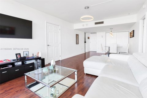 Condominio en venta en Aventura, Florida, 2 dormitorios, 90.3 m2 № 2010446 - foto 10