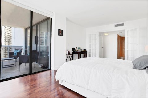 Condominio en venta en Aventura, Florida, 2 dormitorios, 90.3 m2 № 2010446 - foto 13