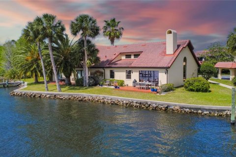 Condo in Crystal River, Florida, 3 bedrooms  № 1851723 - photo 1