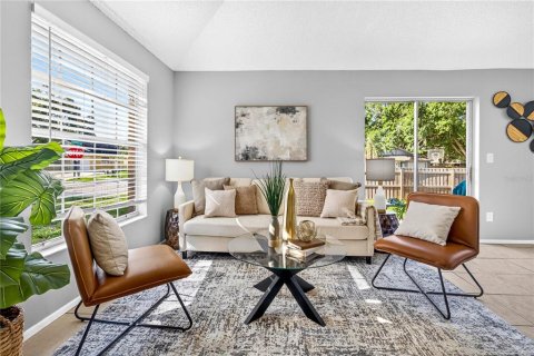 House in Palm Harbor, Florida 2 bedrooms, 74.04 sq.m. № 2258775 - photo 8