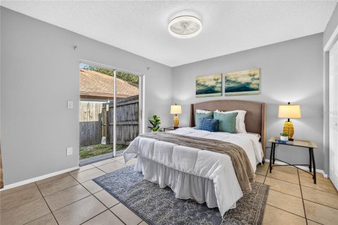 House in Palm Harbor, Florida 2 bedrooms, 74.04 sq.m. № 2258775 - photo 15