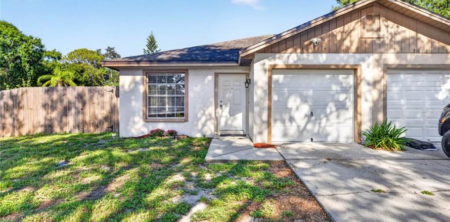 House in Palm Harbor, Florida 2 bedrooms, 74.04 sq.m. № 2258775