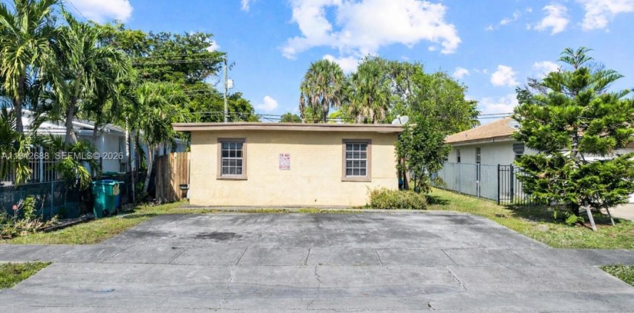 Propiedad comercial en Fort Lauderdale, Florida 123.93 m2 № 2000284