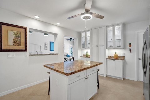 Villa ou maison à vendre à Pompano Beach, Floride: 5 chambres, 287.44 m2 № 2240941 - photo 8
