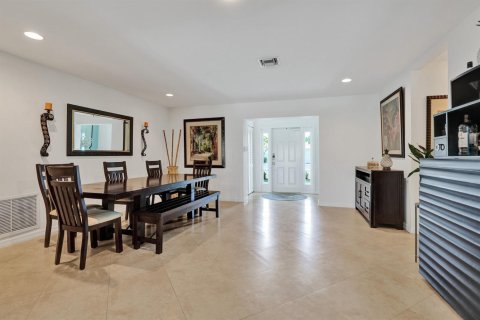 Villa ou maison à vendre à Pompano Beach, Floride: 5 chambres, 287.44 m2 № 2240941 - photo 10