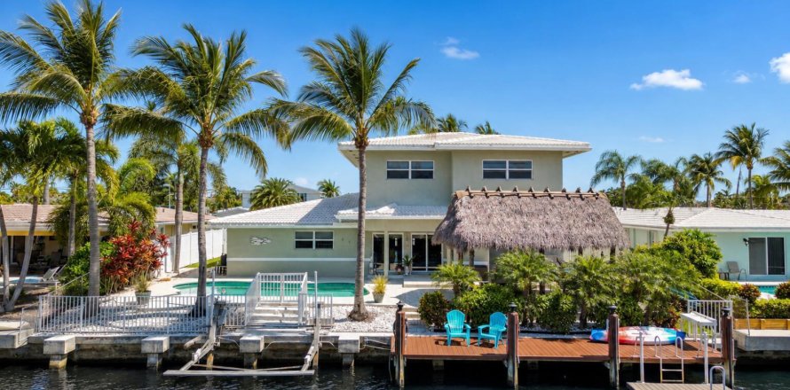 Villa ou maison à Pompano Beach, Floride 5 chambres, 287.44 m2 № 2240941