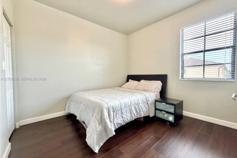 Touwnhouse à louer à Hialeah, Floride: 3 chambres, 146.23 m2 № 2400571 - photo 20