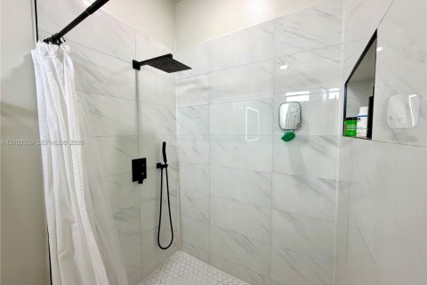 Touwnhouse à louer à Hialeah, Floride: 3 chambres, 146.23 m2 № 2400571 - photo 17