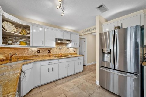 House in Ponce Inlet, Florida 3 bedrooms, 167.78 sq.m. № 2102974 - photo 15